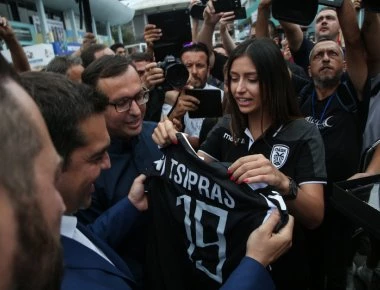 Με παράπονα εμφανίστηκε ο Τσίπρας στο περίπτερο του ΠΑΟΚ στη ΔΕΘ